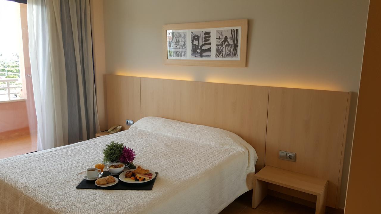 Advise Hotels Reina Vera Zewnętrze zdjęcie
