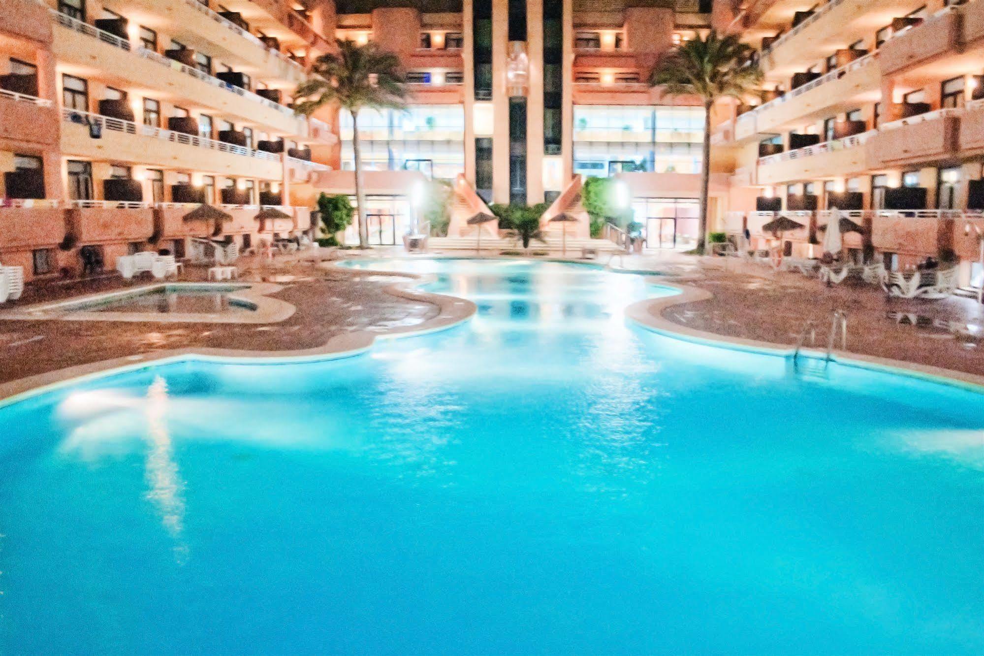 Advise Hotels Reina Vera Zewnętrze zdjęcie